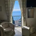 Il Paradiso Sul Mare * سكالا