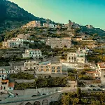 Il Paradiso Sul Mare بيت للعطل سكالا